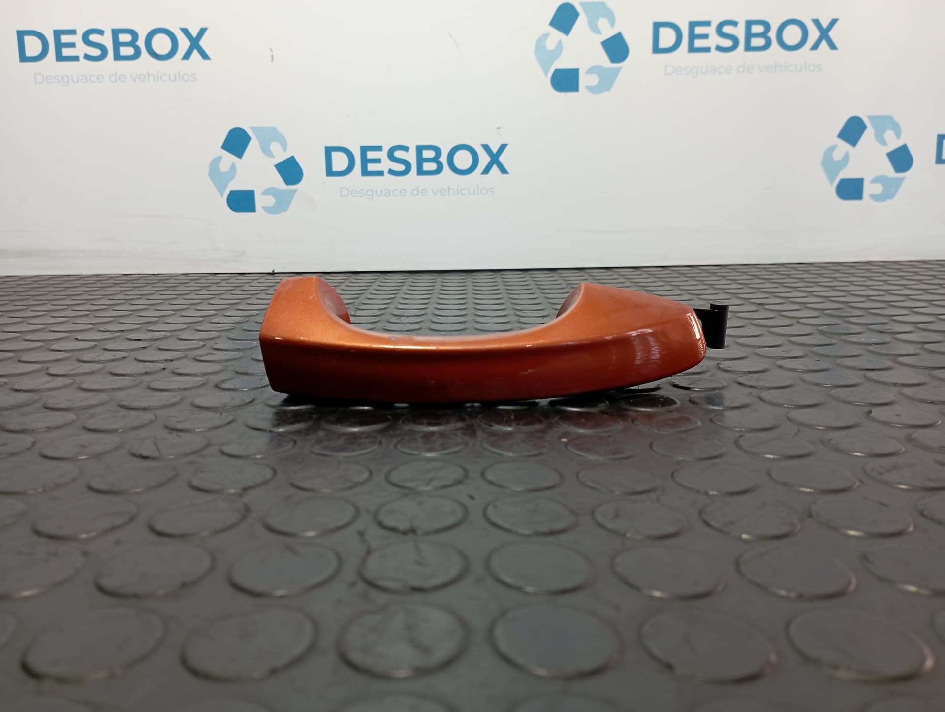 Recambio de MANETA EXTERIOR TRASERA DERECHA para SEAT ARONA ARONA 1.0 TSI CHZ referencia OEM IAM 5G0837205N - NARANJA