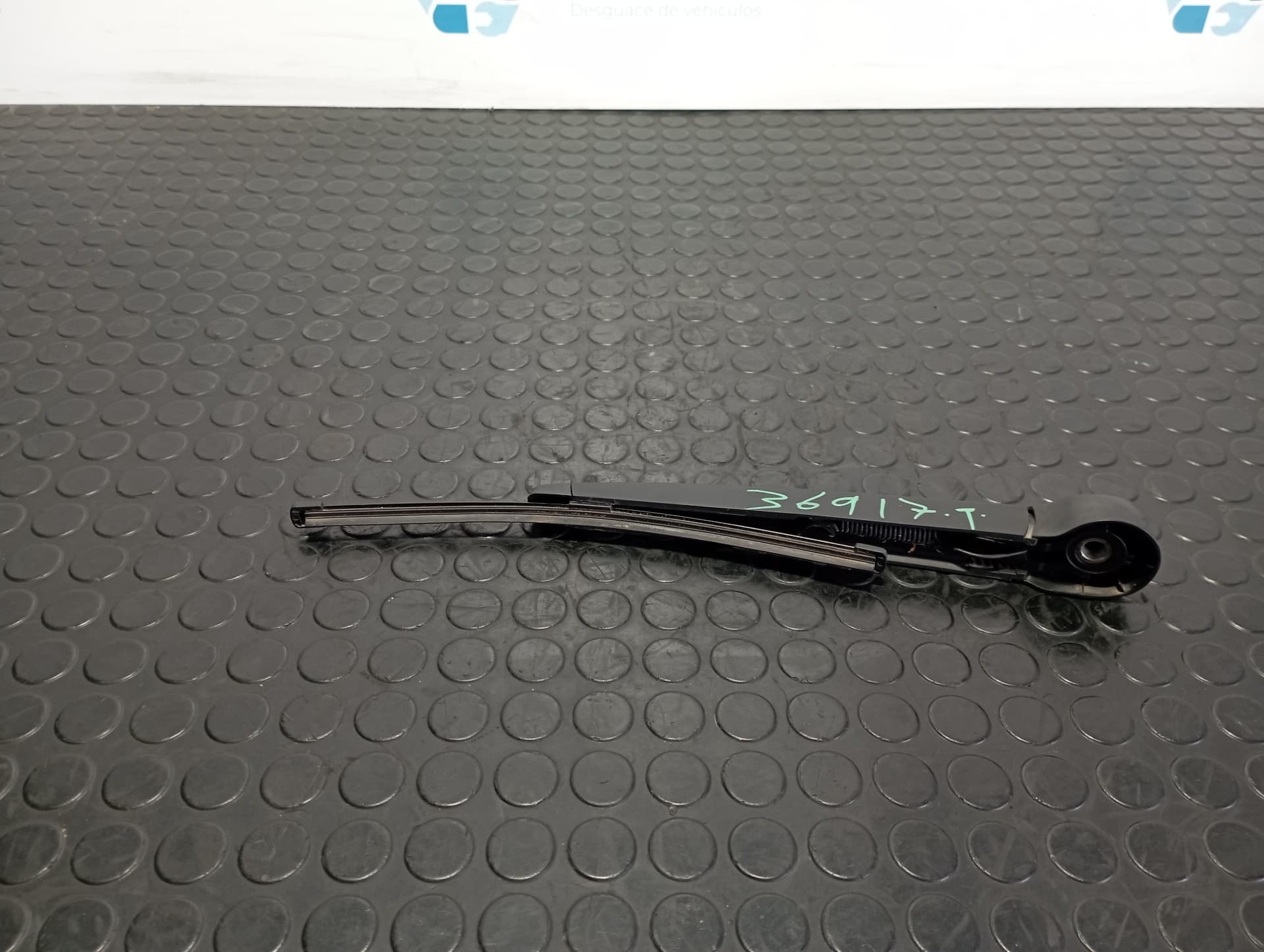 Recambio de BRAZO LIMPIA TRASERO para SEAT ARONA ARONA 1.0 TSI CHZ referencia OEM IAM 6F9955704 - NARANJA