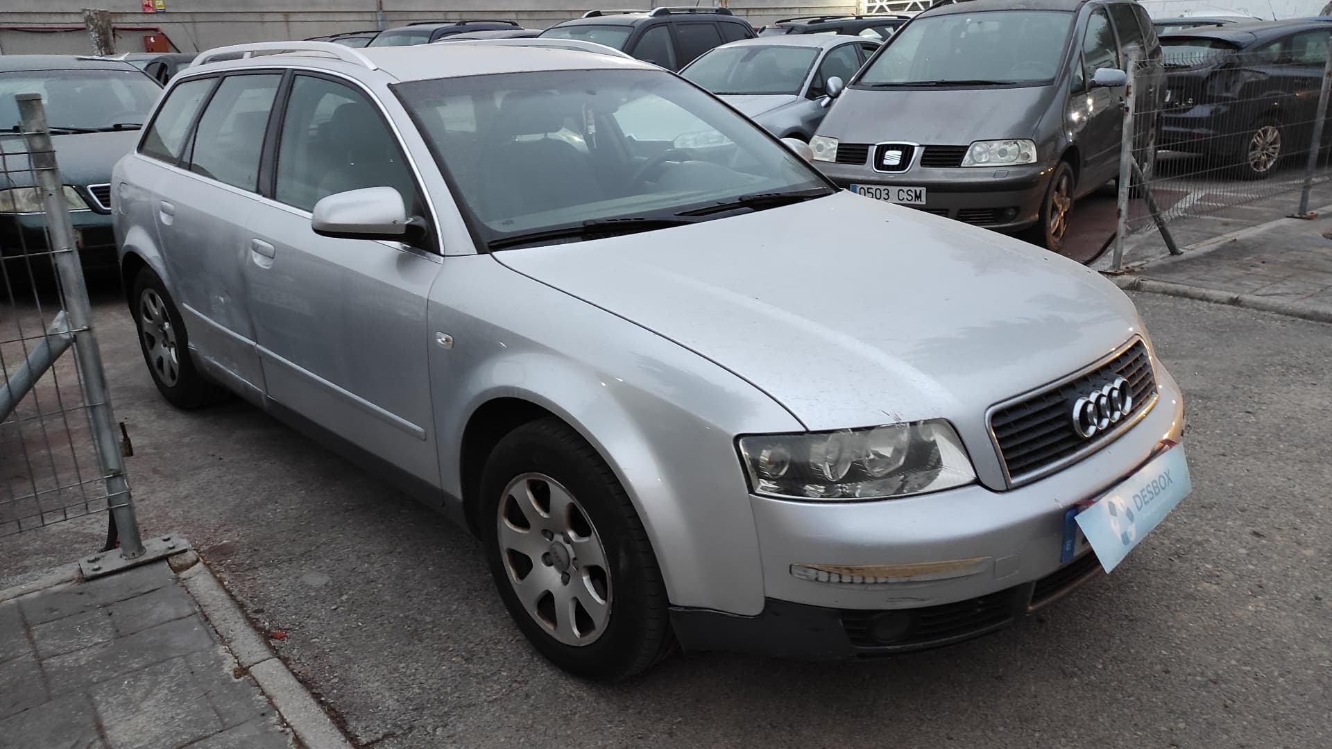 Recambio de BRAZO LIMPIA DELANTERO IZQUIERDO para AUDI A4 AVANT (8E) AWX - GRIS