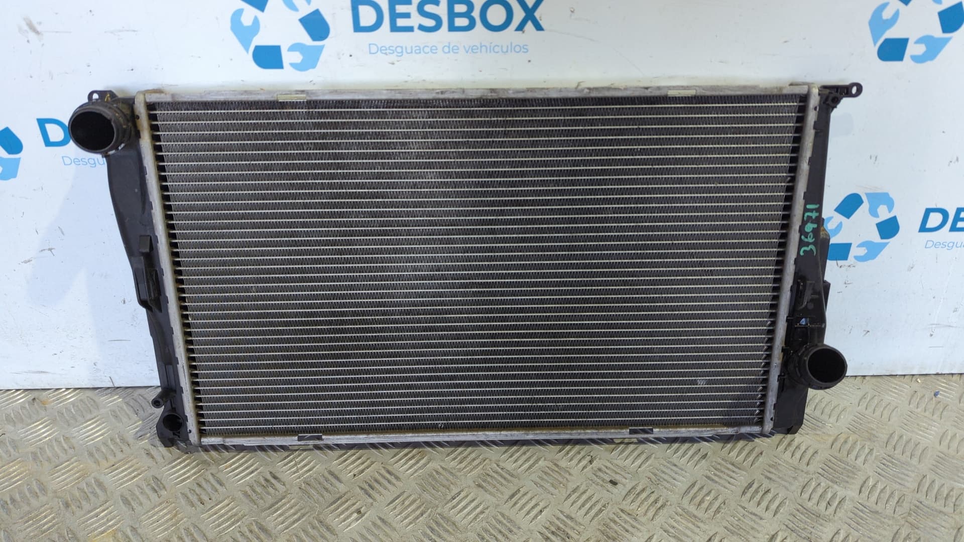 Recambio de RADIADOR AGUA para BMW SERIE 3 CABRIO (E93) 320D A CABRIO N47D20C referencia OEM IAM 1711778890307 - GRANATE
