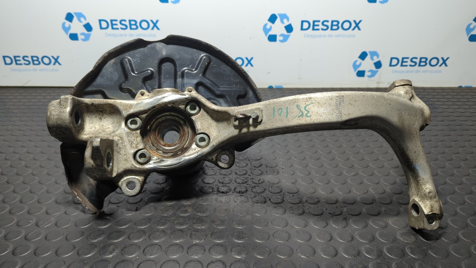 Recambio de MANGUETA DELANTERA DERECHA para AUDI A4 CABRIO (8H) 3.0 TDI ASB referencia OEM IAM 8E0407242D - AZUL