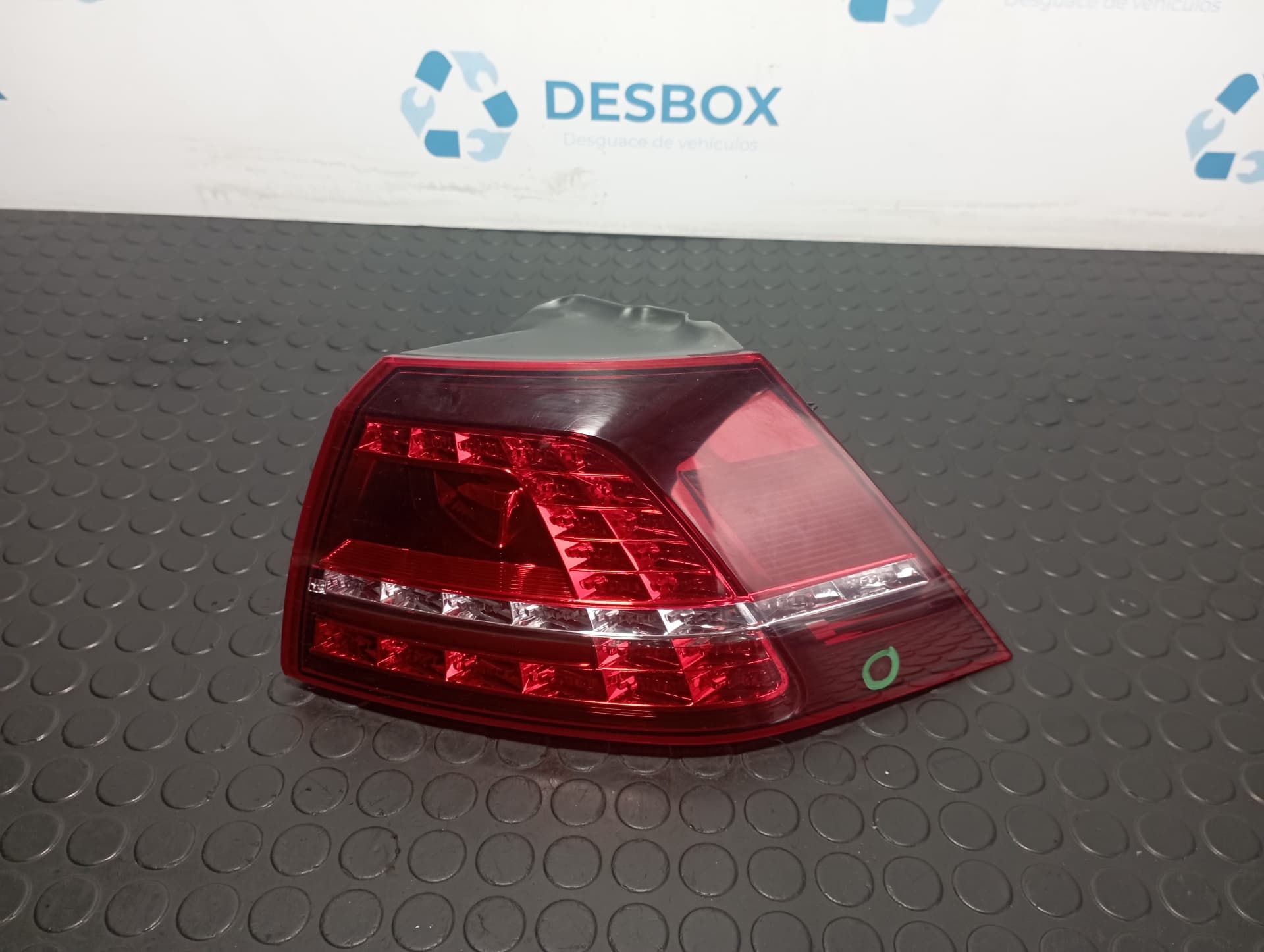 Recambio de PILOTO TRASERO DERECHO para VOLKSWAGEN GOLF VII LIM. (5G1) CRL referencia OEM IAM 5G0945208 - BLANCO