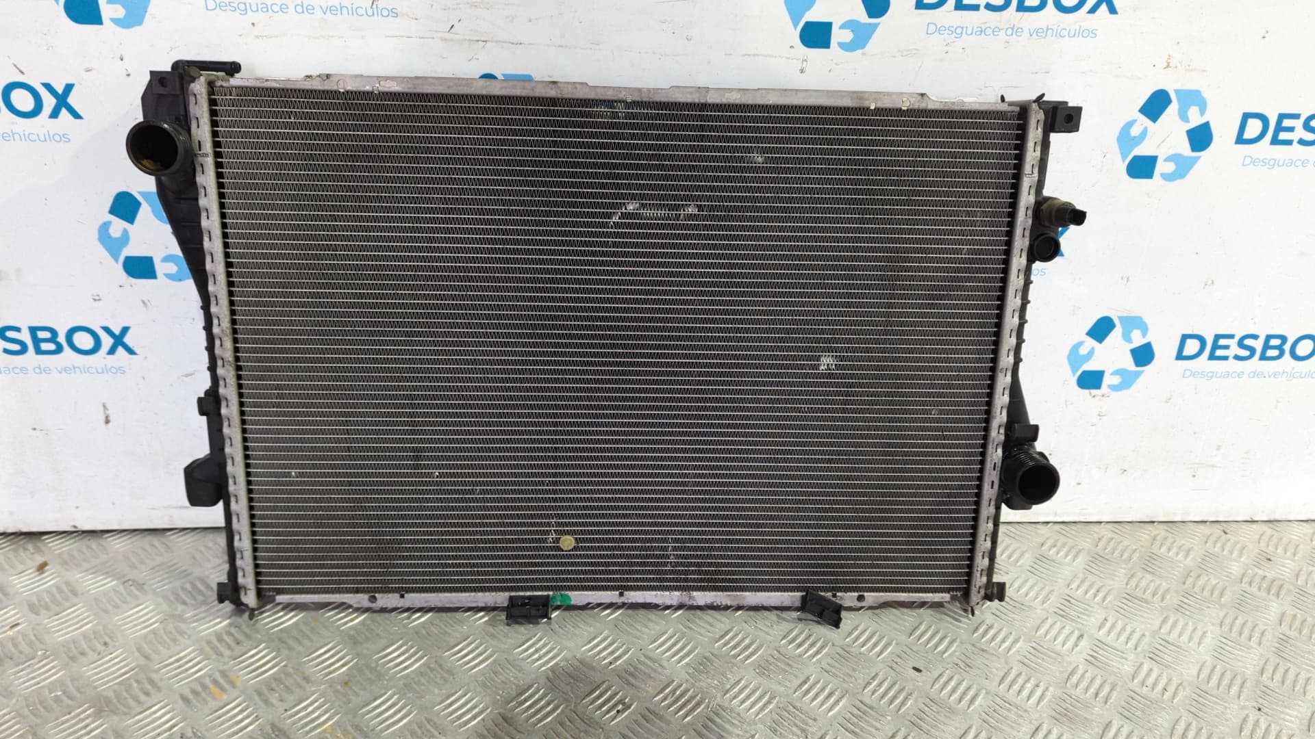 Recambio de RADIADOR AGUA para BMW SERIE 7 (E38) 2.8 24V CAT 286S1G referencia OEM IAM 170296903 - GRIS
