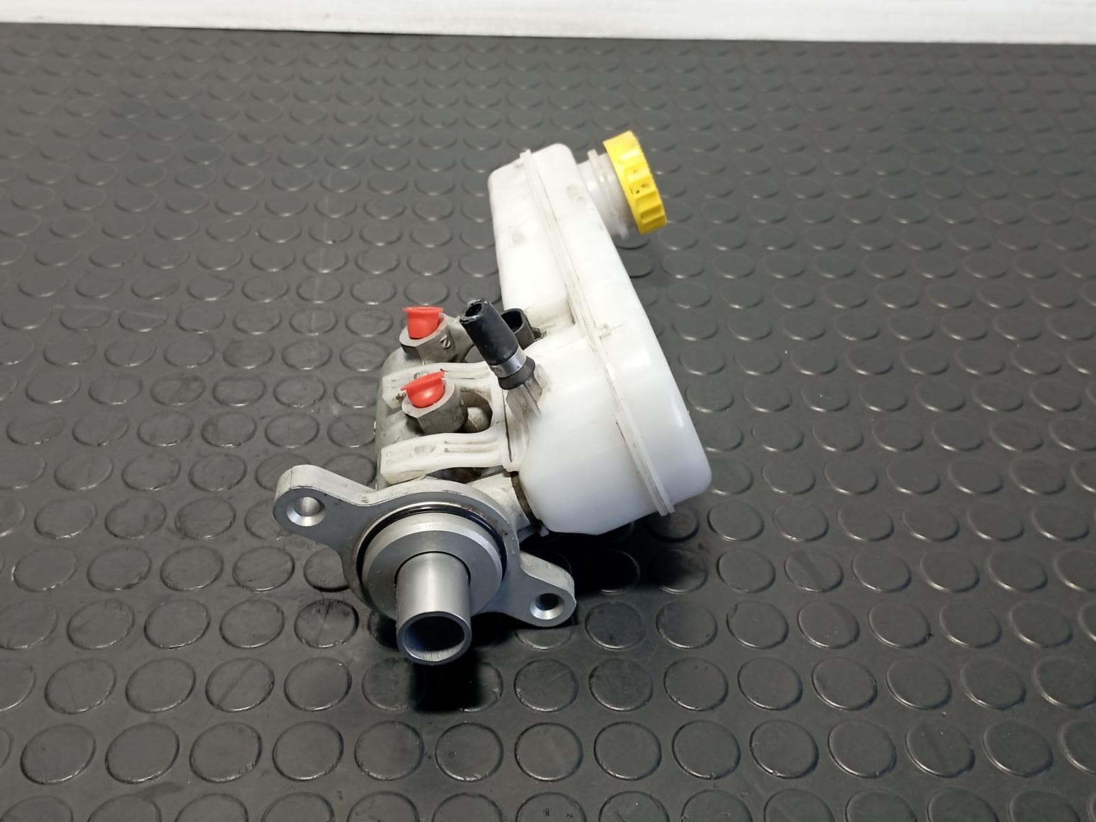 Recambio de BOMBA FRENO para PEUGEOT BOXER Furgoneta 2.2 BlueHDi 140 4HB(DW12RUD) referencia OEM IAM 0204255096 - BLANCO