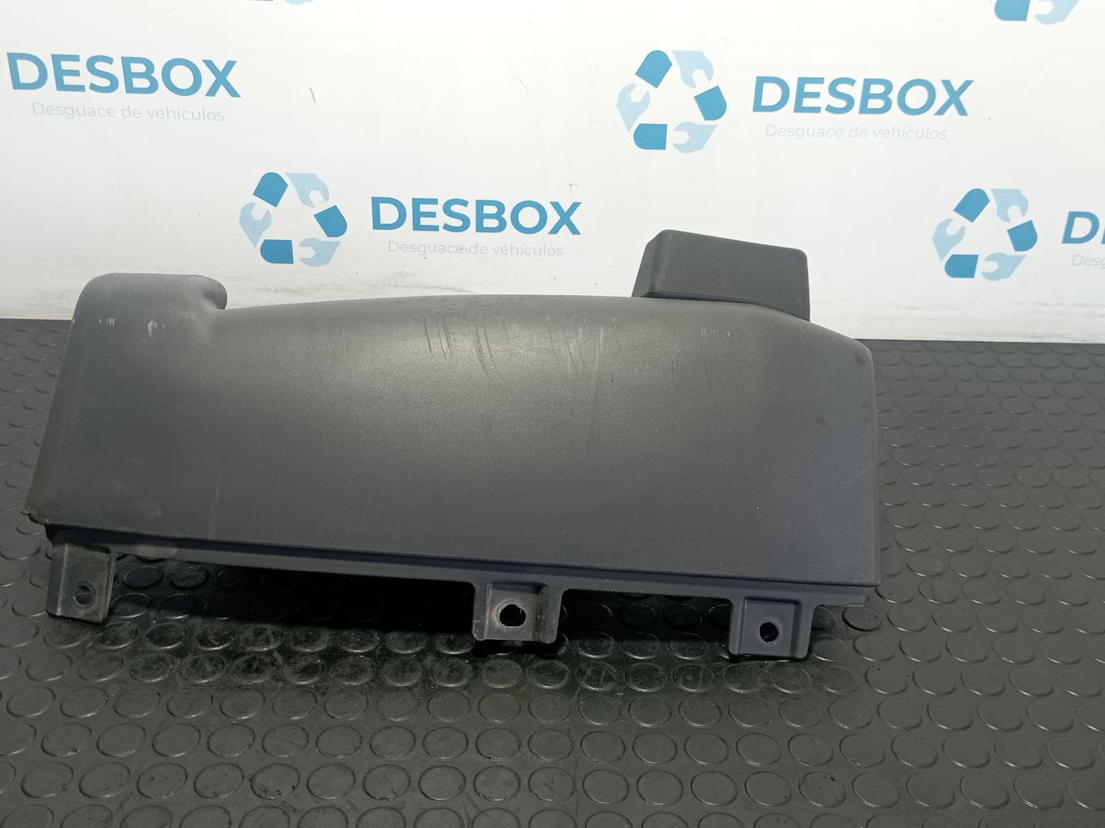 Recambio de PUNTERA PARAGOLPES TRASERA DERECHA para PEUGEOT BOXER CAJA CERR. TECHO ELEVADO (BAT.3450)(335)(2007 =>) HDi (335) 4H03 referencia OEM IAM 1305761070 - BLANCO
