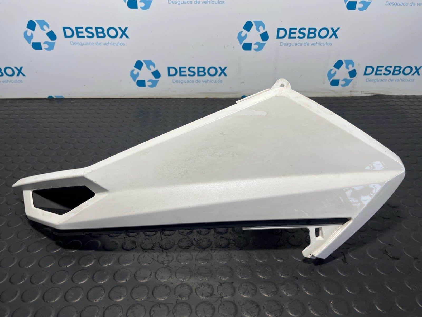 Recambio de FRONTAL IZQUIERDO para WOTTAN STORM SY125T 1P52QMI - BLANCO