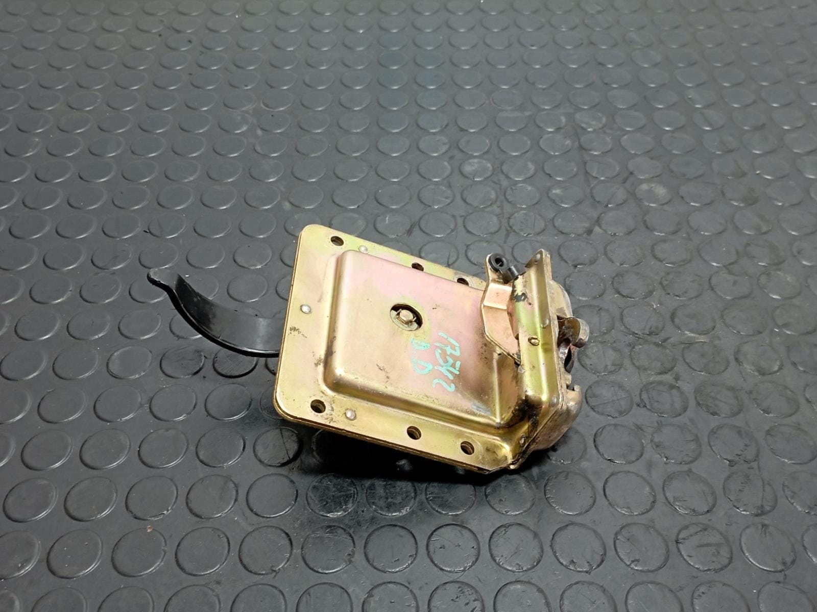 Recambio de CERRADURA PUERTA DELANTERA DERECHA para LAND ROVER SANTANA 2.5D -