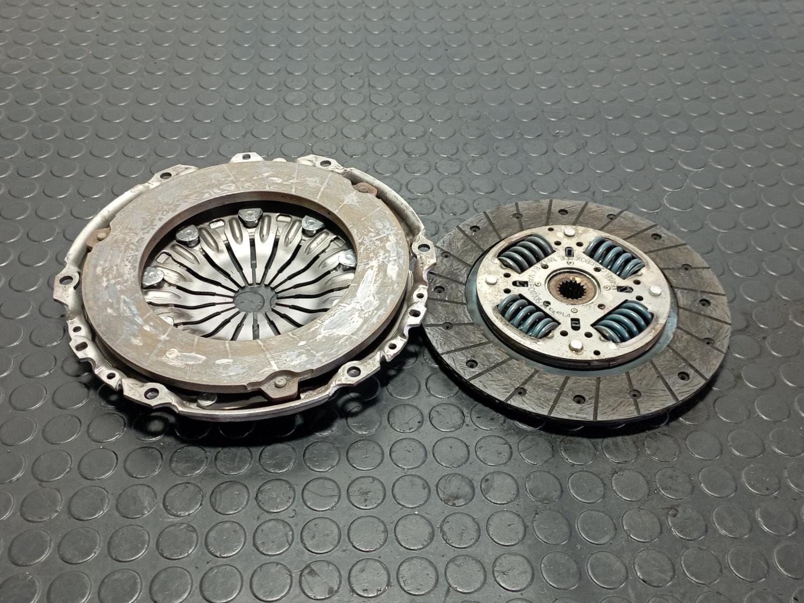Recambio de KIT EMBRAGUE para FIAT DUCATO Autobús 2.0 JTD RHV referencia OEM IAM 195085 - BLANCO