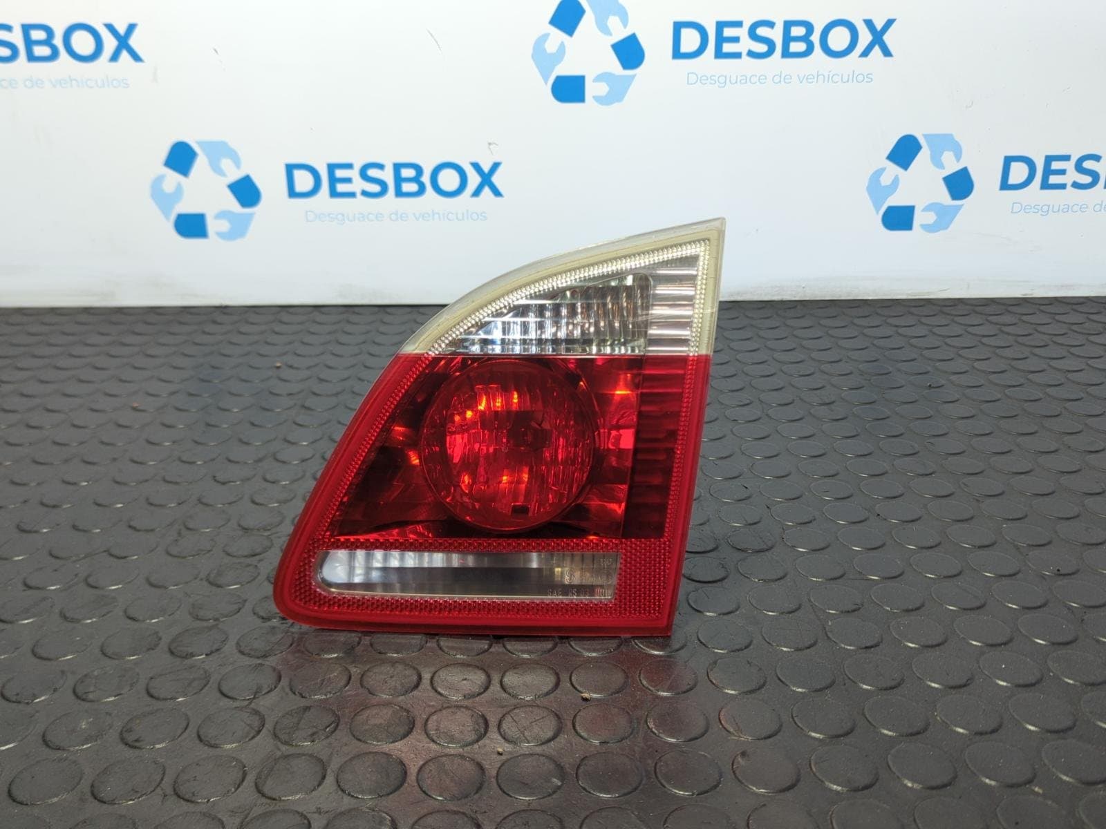 Recambio de PILOTO PORTON DERECHO para BMW SERIE 5 TOURING (E61) 530 D M57D 306D2 - NEGRO
