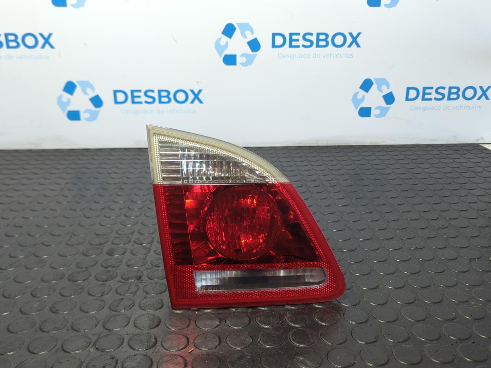 Recambio de PILOTO PORTON IZQUIERDO para BMW SERIE 5 TOURING (E61) 530 D M57D 306D2 - NEGRO
