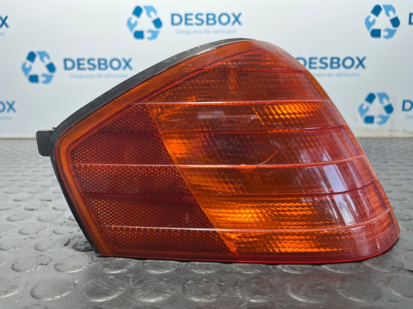 Recambio de PILOTO DELANTERO DERECHO para MERCEDES-BENZ CLASE SL (W129) 500 SL 119960 referencia OEM IAM 1305231048 - VERDE