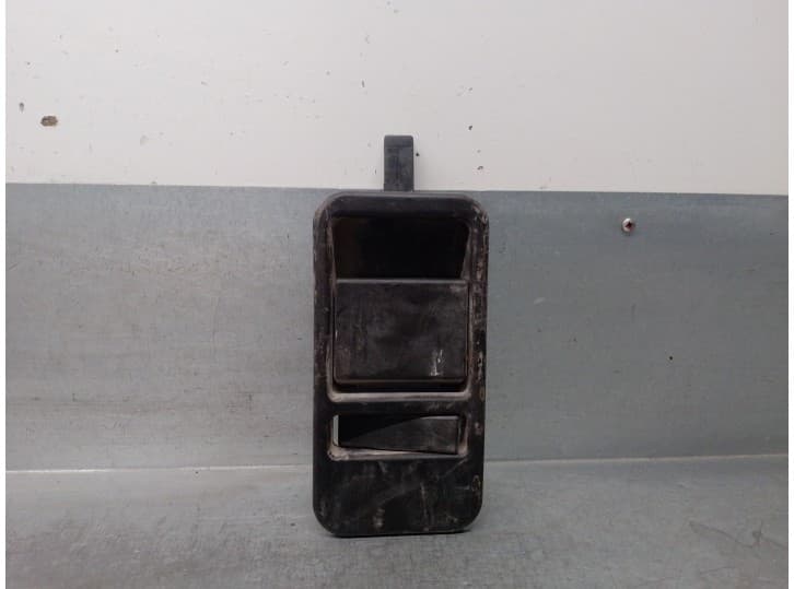 Recambio de maneta interior trasera derecha para iveco daily v furgoneta 29s13, 29l13, 35c13, 35s13, 40c13, 40s13 referencia OEM