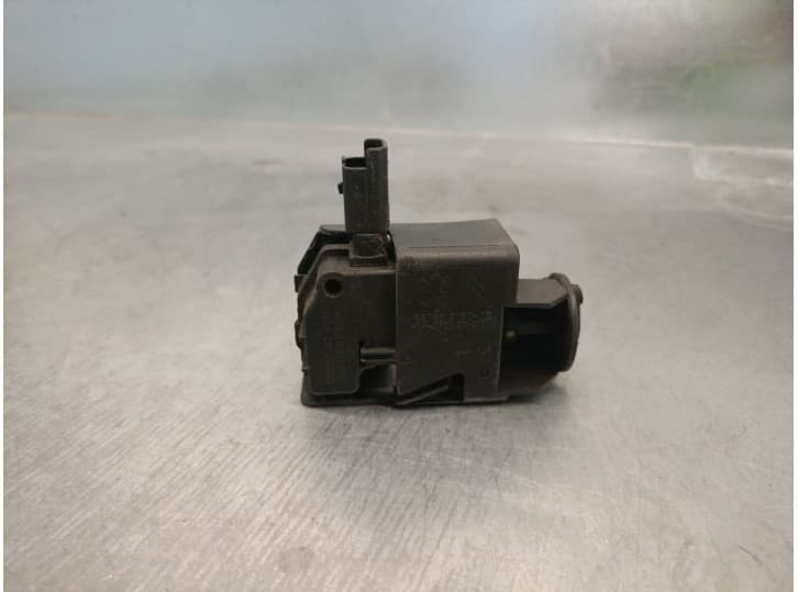 Recambio de motor tapa deposito combustible para citroën c4 grand picasso ii (da_, de_) 2.0 bluehdi 150 referencia OEM IAM 96783
