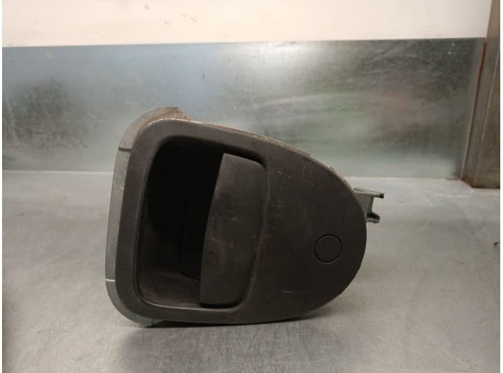 Recambio de maneta exterior trasera derecha para opel combo furgoneta/monovolumen 1.3 cdti 16v referencia OEM IAM 5138150 513815