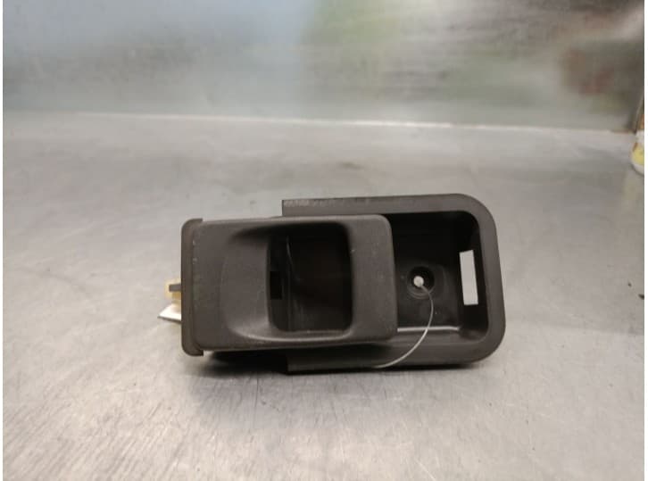 Recambio de maneta interior delantera derecha para volvo 460 (464) 2.0 referencia OEM IAM 472650 3417058