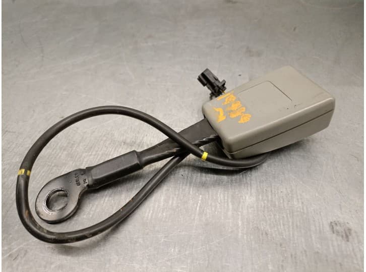 Recambio de enganche cinturon delantero izquierdo para audi a8 d3 (4e2, 4e8) 4.2 quattro referencia OEM IAM 4E0857755 4E0857755E