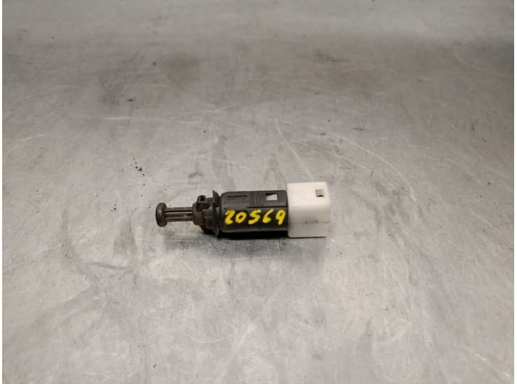 Recambio de interruptor para nissan interstar furgoneta (x70) dci 120 referencia OEM IAM 2532000QAA 2532000QAA