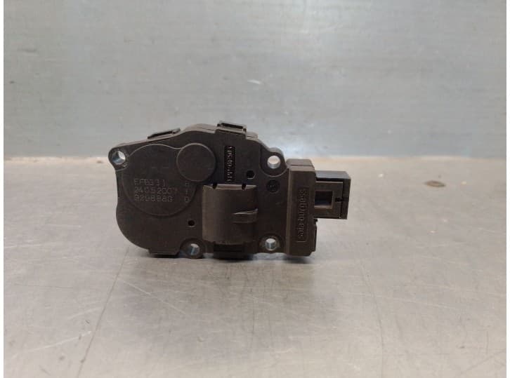 Recambio de motor apertura trampillas climatizador para bmw 3 descapotable (e93) 320 i referencia OEM IAM EFB331 929888G