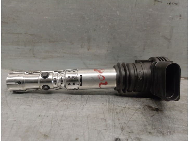 Recambio de bobina encendido para audi a4 b6 (8e2) 1.8 t referencia OEM IAM 06A905115D 06A905115D 0986221024 BOSCH