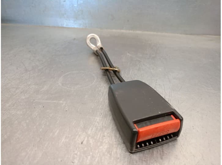 Recambio de enganche cinturon trasero izquierdo para volvo 440 (445) 2.0 referencia OEM IAM 3460983 3460983 TRASERO IZQUIERDO