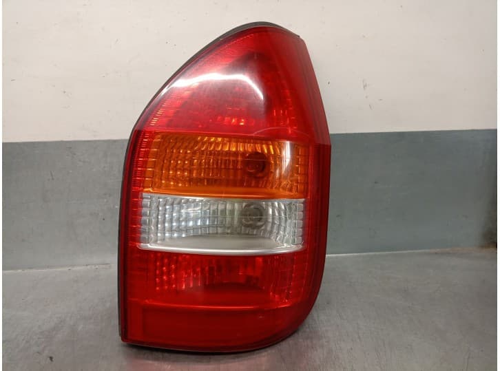 Recambio de piloto trasero derecho para opel zafira a monospace (t98) 2.0 di 16v (f75) referencia OEM IAM 6223030 6223030