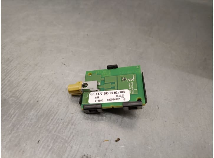 Recambio de antena para mercedes-benz clase a (w177) a 180 mild-hybrid (177.084) referencia OEM IAM A1779052902