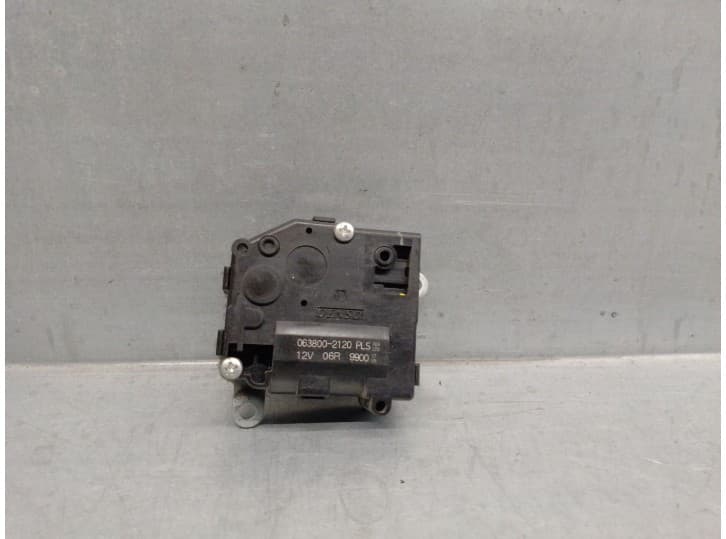 Recambio de motor calefaccion para lexus is iii (_e3_) 300h (ave30_) referencia OEM IAM 0638002120 DENSO