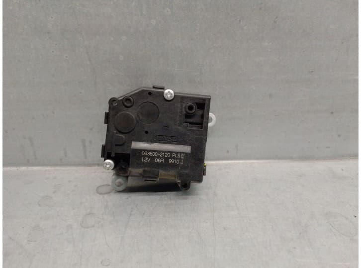 Recambio de motor calefaccion para lexus is iii (_e3_) 300h (ave30_) referencia OEM IAM 0638002120 DENSO