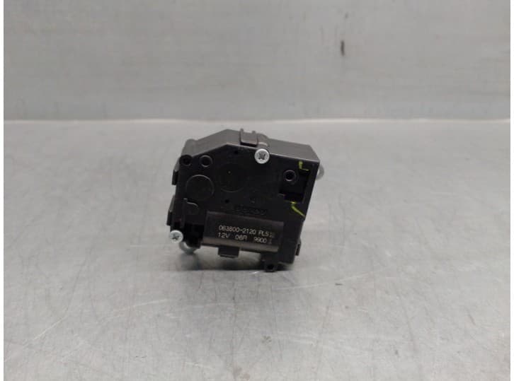 Recambio de motor calefaccion para lexus is iii (_e3_) 300h (ave30_) referencia OEM IAM 0638002120 DENSO