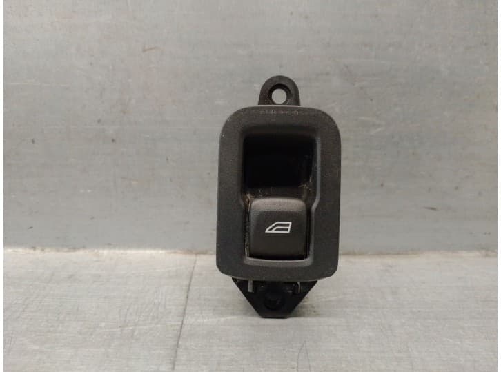 Recambio de mando elevalunas trasero derecho para volvo xc60 i suv (156) d5 awd referencia OEM IAM 31272013