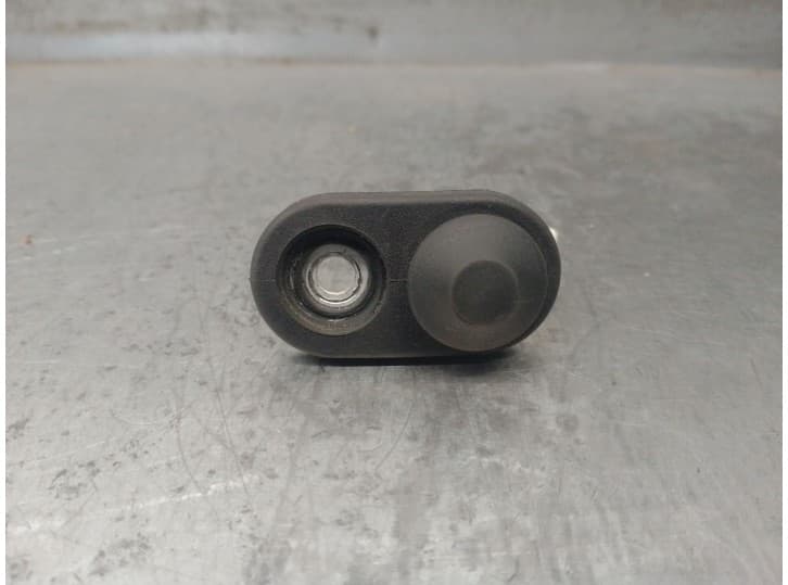 Recambio de interruptor para lexus is iii (_e3_) 300h (ave30_) referencia OEM IAM 8423130380 8423130380