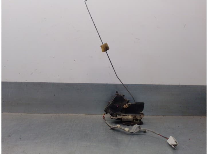 Recambio de cerradura puerta trasera izquierda para mazda 323 f vi hatchback (bj) 2.0 td referencia OEM IAM BL2A73310D BL2A73310