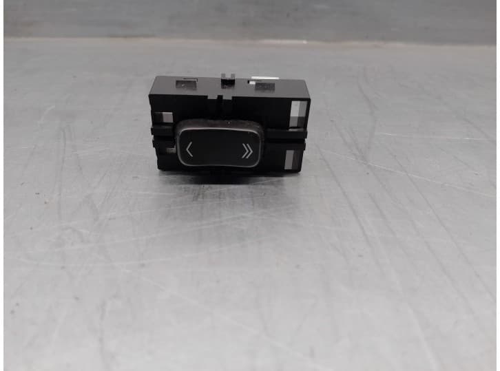 Recambio de mando elevalunas trasero derecho para cadillac srx 3.6 referencia OEM IAM 25750264