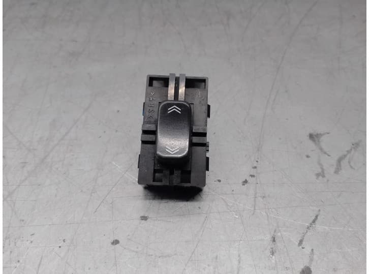 Recambio de mando elevalunas delantero derecho para cadillac srx 3.6 referencia OEM IAM 25750263