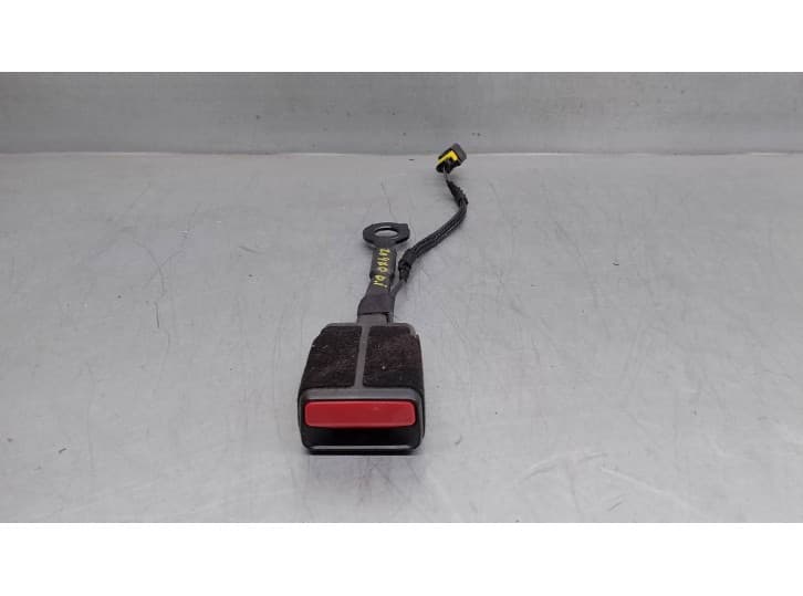 Recambio de enganche cinturon delantero izquierdo para ds ds 3 / ds 3 crossback (ur_, uc_, uj_) 1.2 puretech 130 referencia OEM