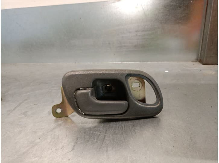 Recambio de maneta interior delantera izquierda para ssangyong musso (fj) 2.9 td referencia OEM IAM 7241005003AAP 7241005003AAP