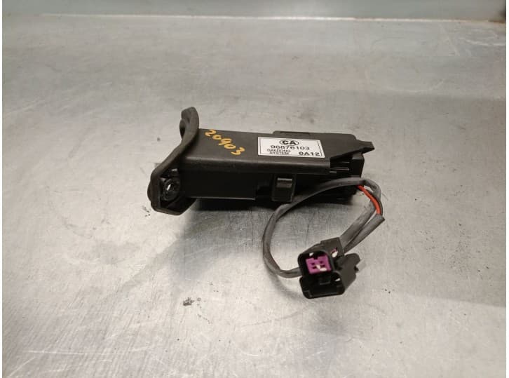 Recambio de motor tapa deposito combustible para chevrolet captiva (c100, c140) 2.0 d 4wd referencia OEM IAM 96876103