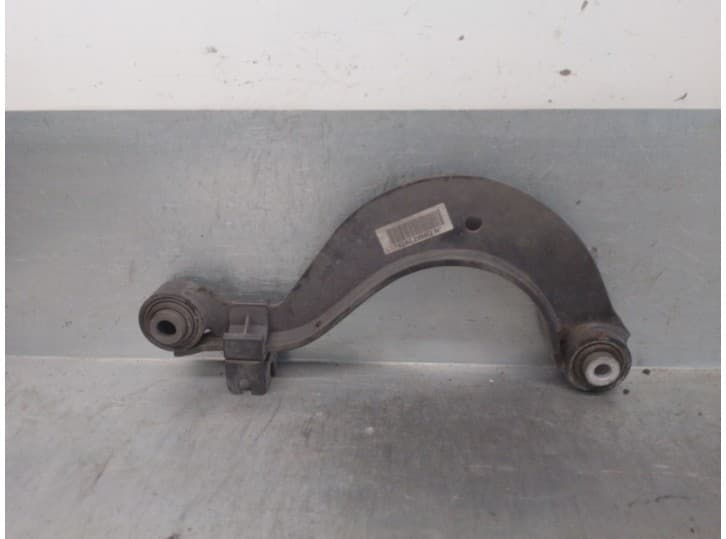 Recambio de brazo suspension superior trasero izquierdo para volkswagen golf vi descapotable (517) 1.6 tdi referencia OEM IAM 1K