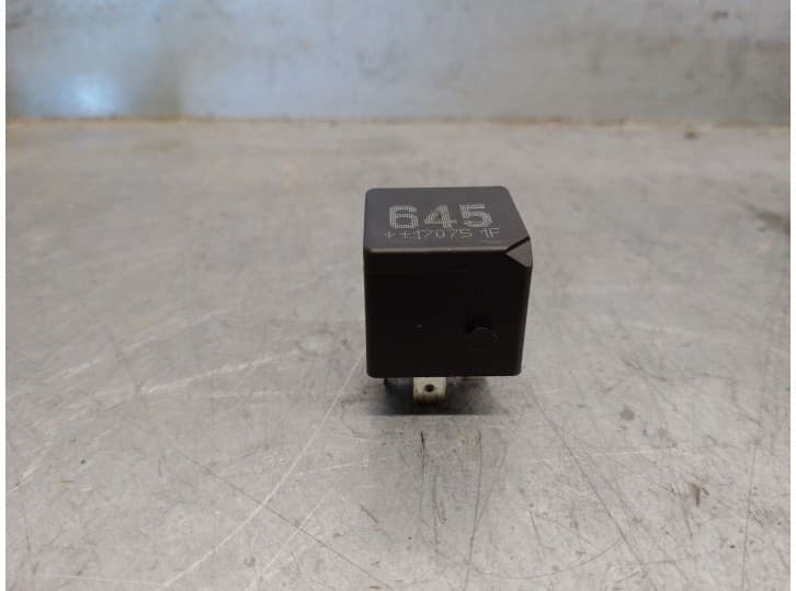 Recambio de rele para skoda octavia iii (5e3, nl3, nr3) 1.6 tdi referencia OEM IAM 4H0951253A