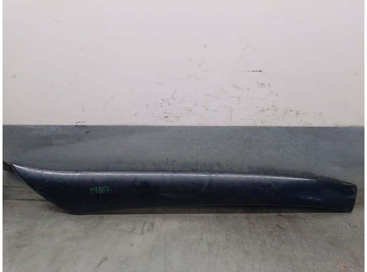 Recambio de molduras delanteras para mercedes-benz sl (r230) 55 amg (230.474) referencia OEM IAM A2306900339 A2306900339