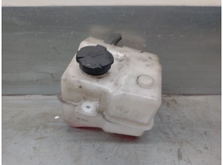 Recambio de deposito expansion para hyundai i40 i (vf) 1.7 crdi referencia OEM IAM 254303Z100 254303Z100