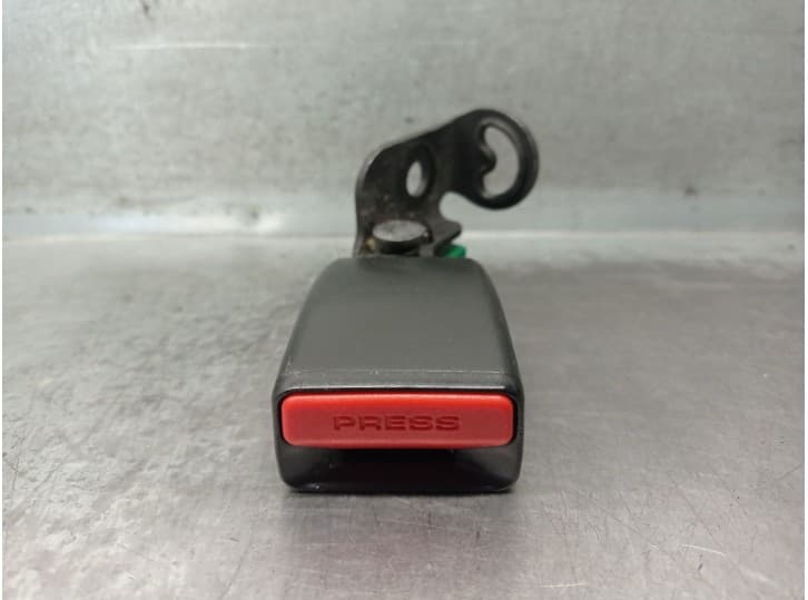 Recambio de enganche cinturon trasero izquierdo para land rover range rover evoque (l538) 2.2 d referencia OEM IAM 620195600Y S