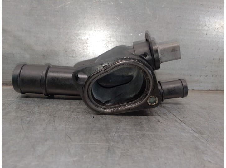 Recambio de termostato para audi a3 (8p1) 2.0 tdi 16v referencia OEM IAM 038121132G 03G121121D