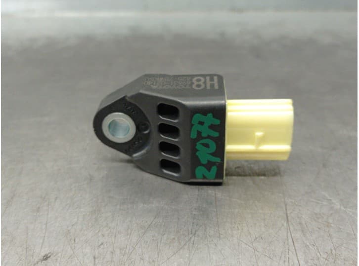 Recambio de sensor impacto para toyota auris station wagon (_e18_) 1.8 hybrid (zwe186_) referencia OEM IAM 8983102140 DENSO