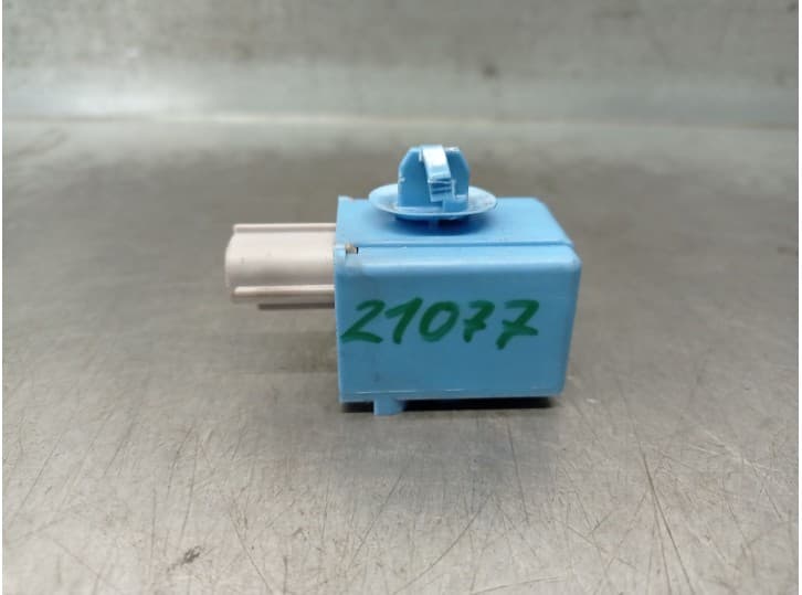 Recambio de centralita cierre para toyota auris station wagon (_e18_) 1.8 hybrid (zwe186_) referencia OEM IAM 8974705010 068900