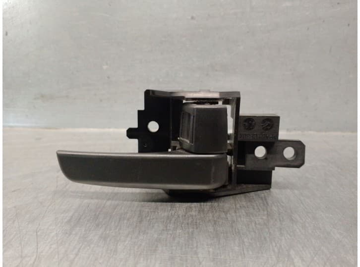 Recambio de maneta interior delantera derecha para mitsubishi mirage / space star vi hatchback (a0_a) 1.0 (a05a) referencia OEM