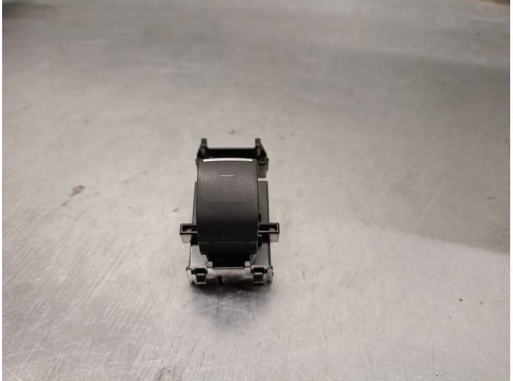 Recambio de mando elevalunas delantero derecho para toyota corolla fastback (_e21_) 1.8 hybrid (zwe211) referencia OEM IAM 84810