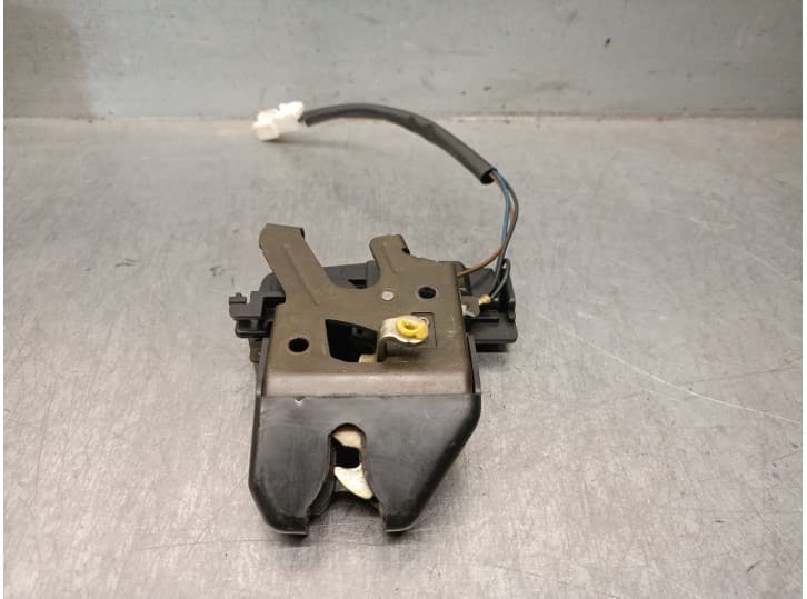 Recambio de cerradura maletero / porton para chevrolet evanda 2.0 referencia OEM IAM 96327151