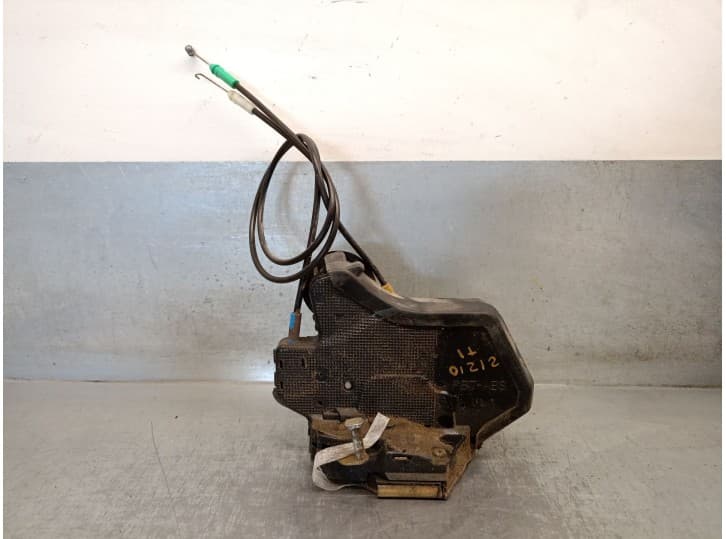 Recambio de cerradura puerta trasera izquierda para toyota corolla station wagon (_e12_) 2.0 d-4d (cde120_) referencia OEM IAM 6