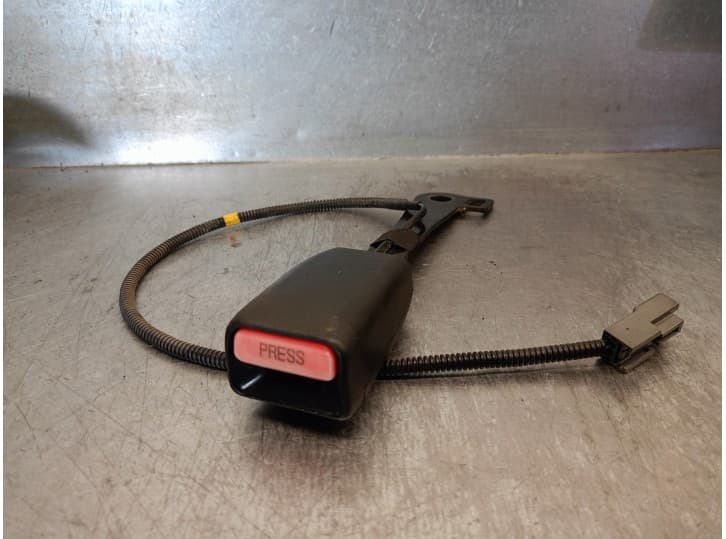 Recambio de enganche cinturon delantero izquierdo para kia pro cee'd (ed) 1.6 crdi 90 referencia OEM IAM 888301H001EQ DELANTERO